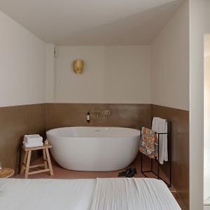Mihotel Le Gourguillon